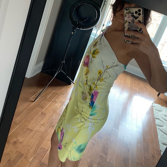 Yellow floral one shoulder dress NWOT - Picture 5 of 10